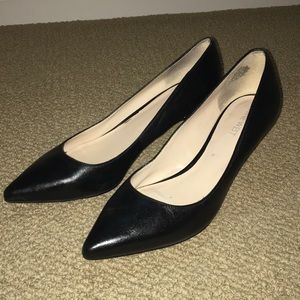 Nine West Shoes - Nine West Black Kitten Heel, Size 8.5 Nine West Shoes - Nine West Black Kitten Heel, Size 8.5